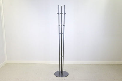 Pystynaulakko - Suomen Kalustekeskus