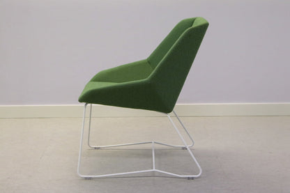 Rosebud loungetuoli - Suomen Kalustekeskus