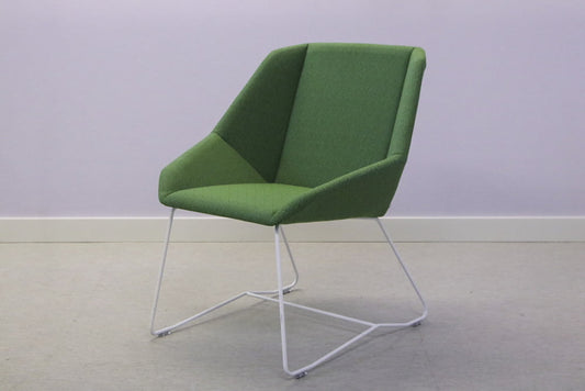 Rosebud loungetuoli - Suomen Kalustekeskus