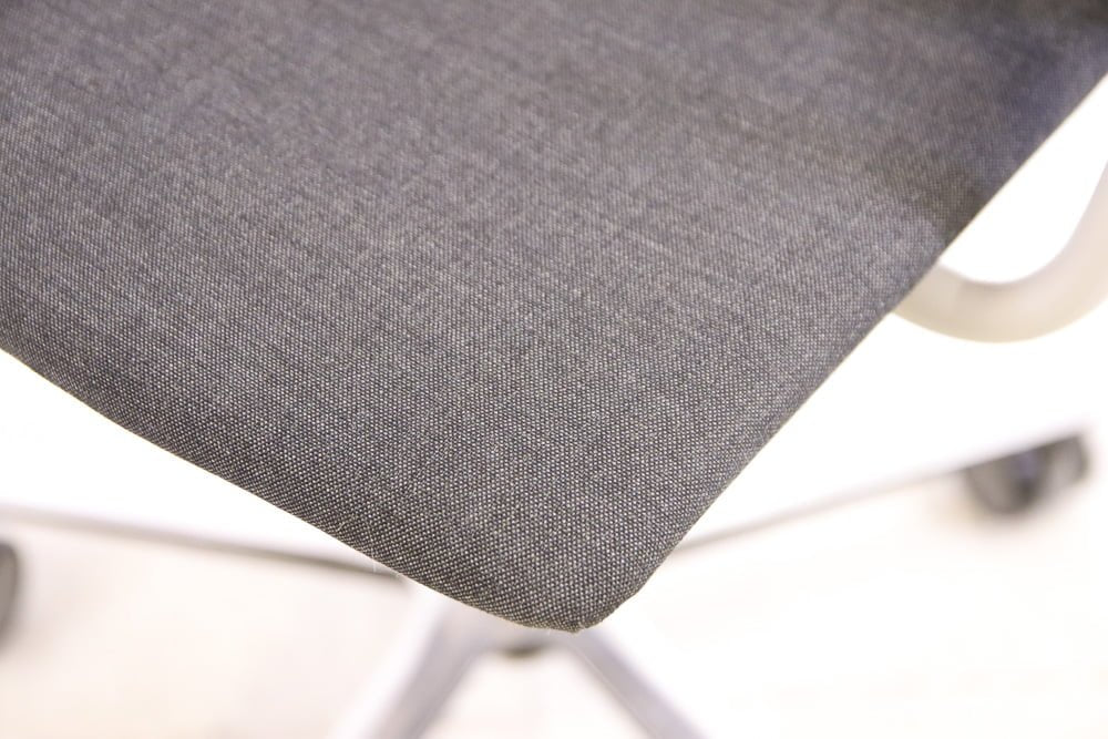 Rudolf neuvottelutuoli - Suomen Kalustekeskus