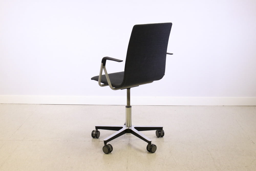 Rudolf neuvottelutuoli - Suomen Kalustekeskus