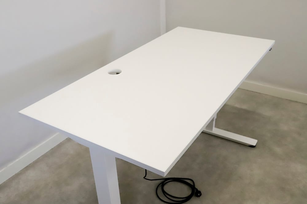Sähköpöytä 140x70 cm - Suomen Kalustekeskus