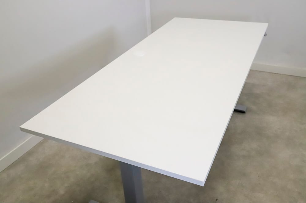 Sähköpöytä 180x80 cm - Suomen Kalustekeskus