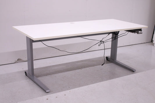 Sähköpöytä 180x80, harmaa / valkoinen - Suomen Kalustekeskus