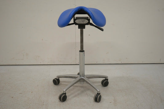 Salli satulatuoli kallistuksen säädöllä, sininen yksiosainen - Suomen Kalustekeskus