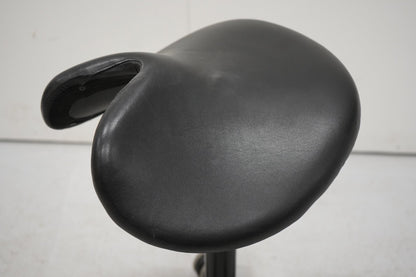 Salli satulatuoli, yksiosainen / matala kaasjousi - Suomen Kalustekeskus