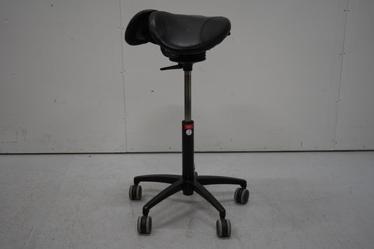 Salli Swingfit satulatuoli, musta nahka - Suomen Kalustekeskus