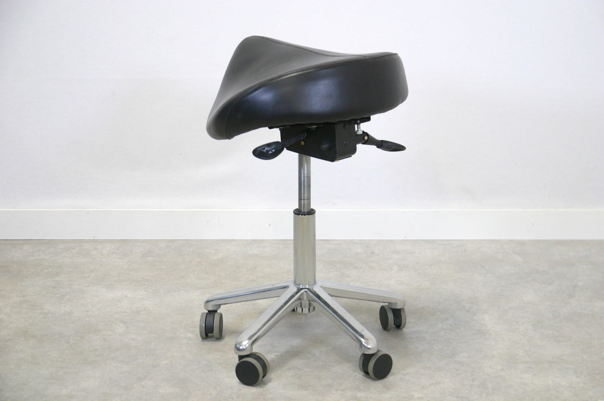 Satulatuoli - Suomen Kalustekeskus