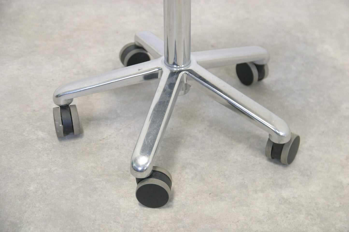 Satulatuoli - Suomen Kalustekeskus