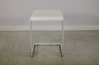 Sivupöytä - Suomen Kalustekeskus