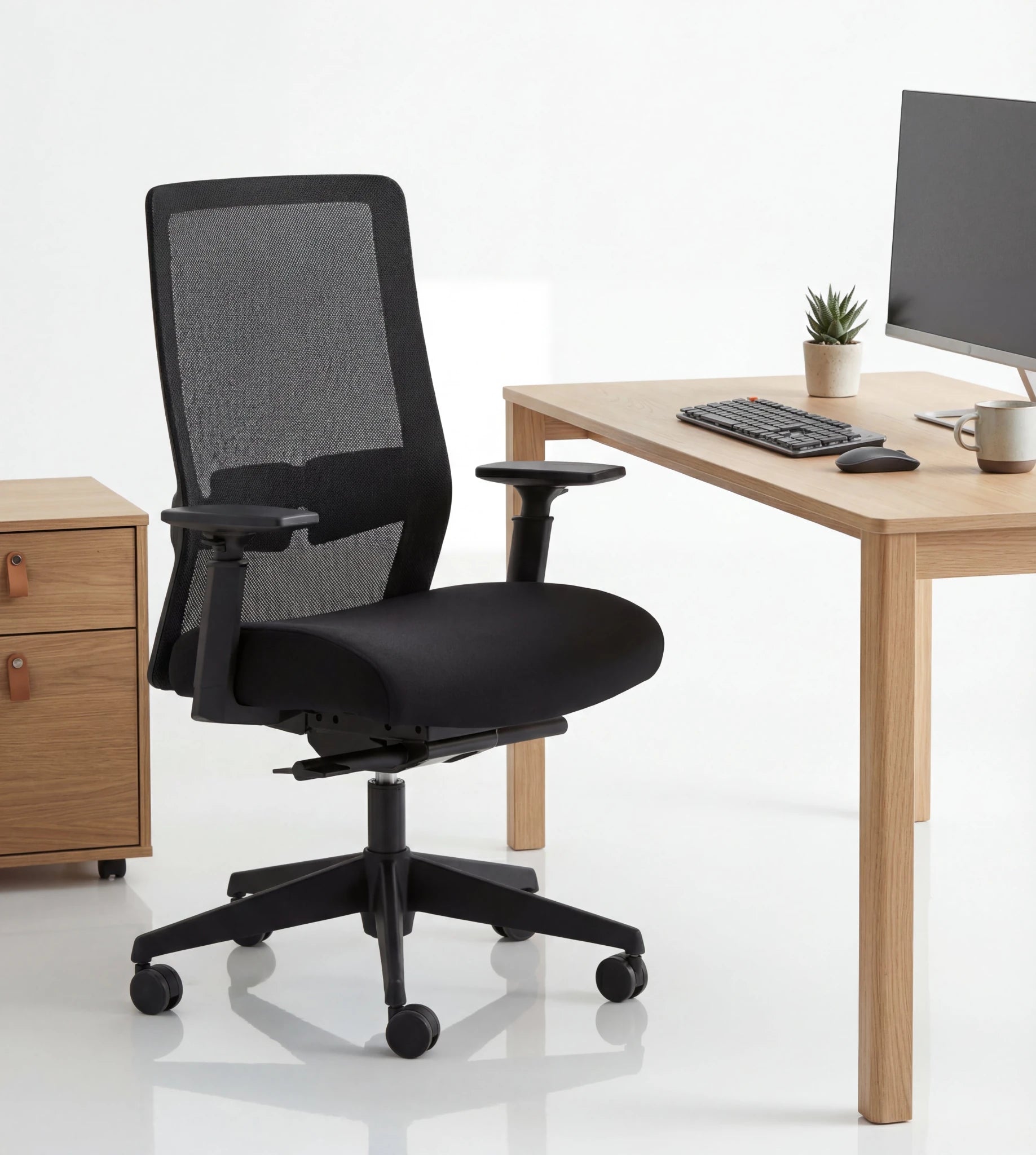 SKK WEB työtuoli - Suomen Kalustekeskus