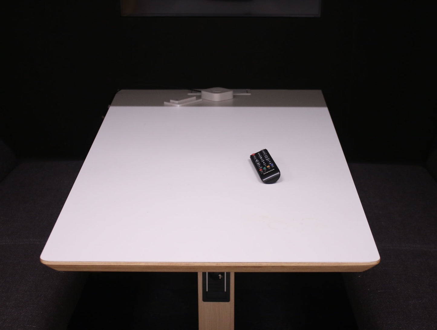 Smartblock MeetTime - Hiljainen työtila neljälle hengelle - Suomen Kalustekeskus