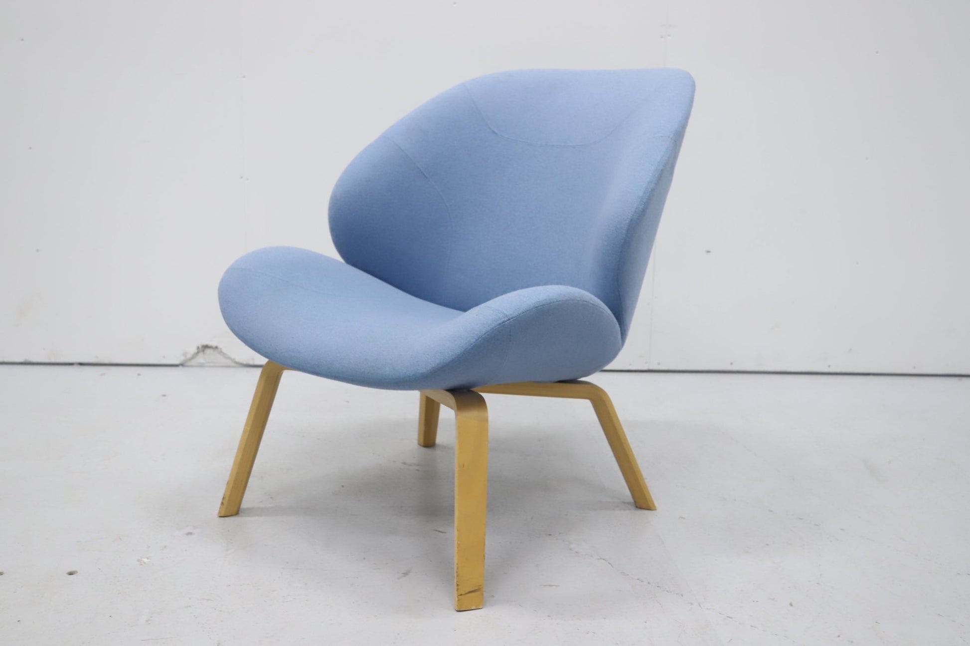 Softline Eden nojatuoli, sininen - Suomen Kalustekeskus