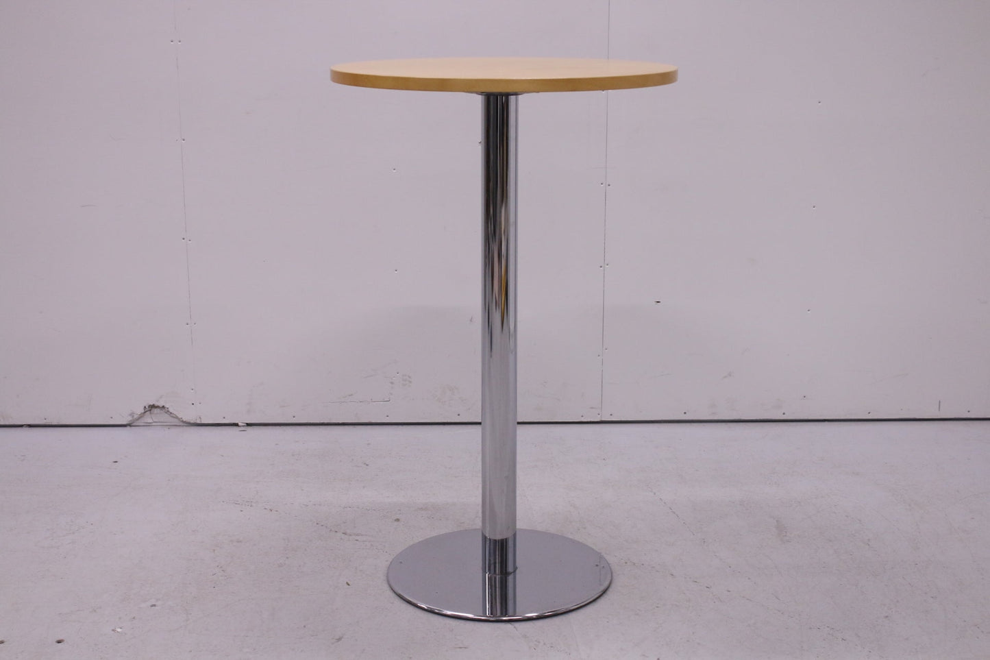 Spot pystypöytä ⌀ 70 cm - Suomen Kalustekeskus