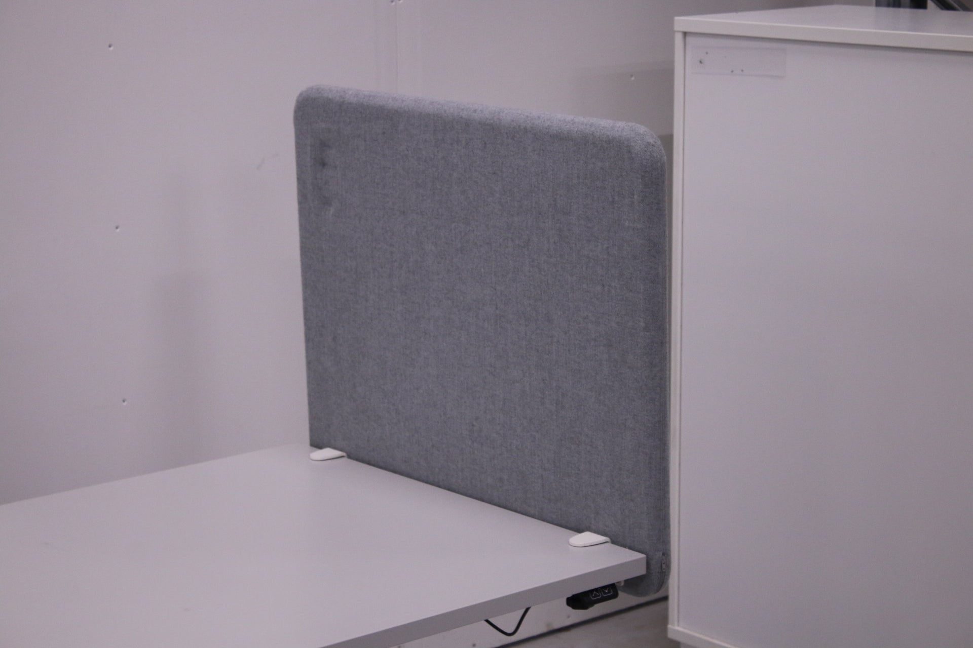 Standard pöytäsermi, 80x65 - Suomen Kalustekeskus