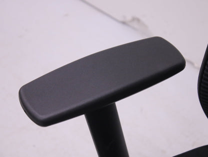 STANLEY työtuoli niskatuella - Suomen Kalustekeskus