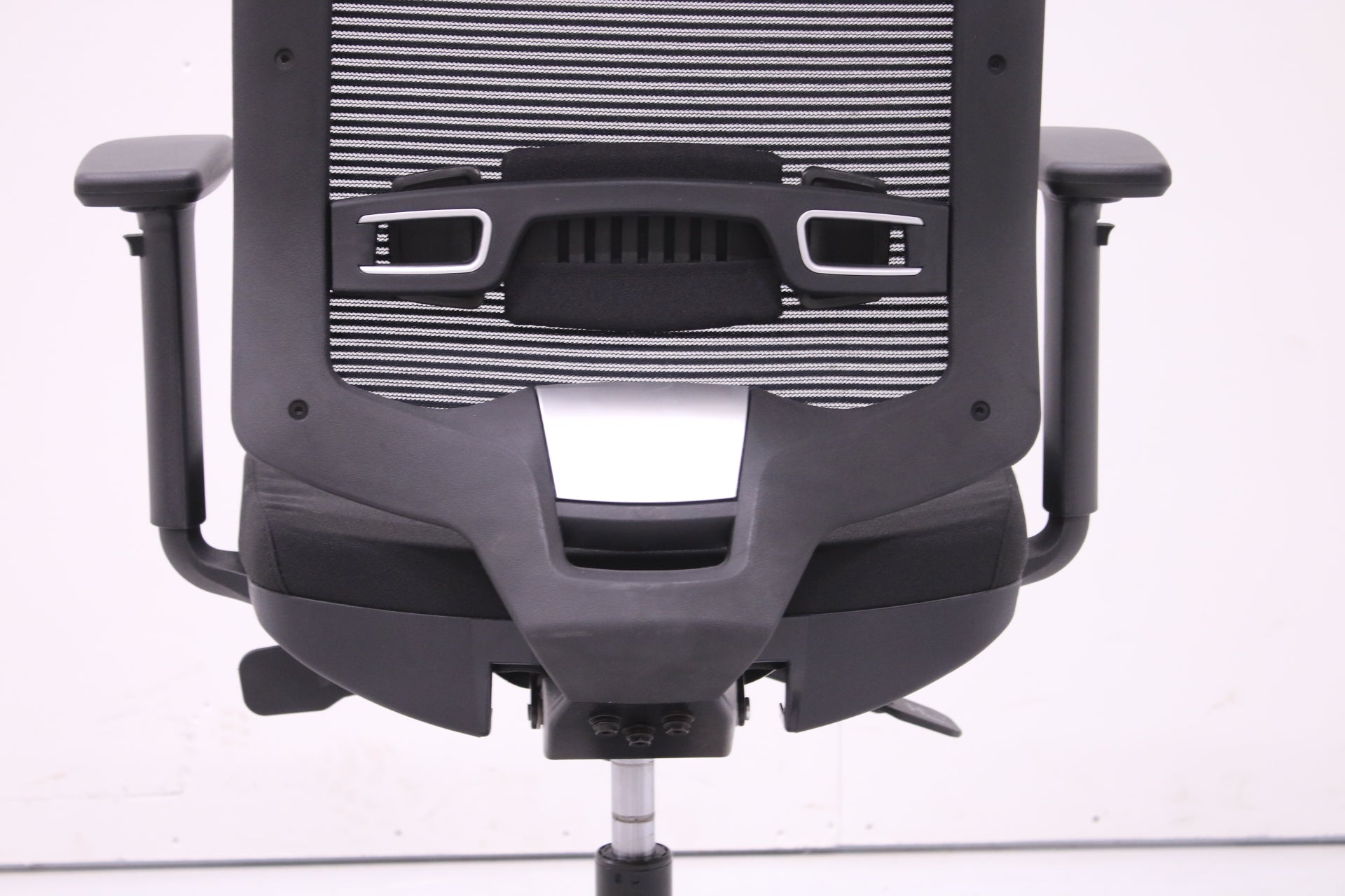 STANLEY työtuoli niskatuella - Suomen Kalustekeskus