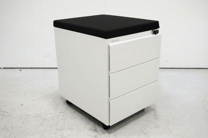 Steelcase 3 - osainen laatikosto valkoinen / musta - Suomen Kalustekeskus