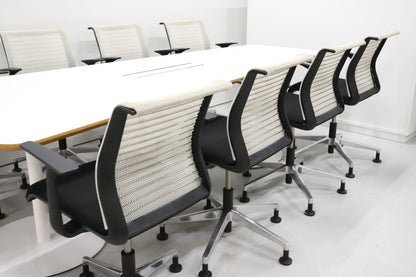 Steelcase Think - neuvotteluryhmä - Suomen Kalustekeskus