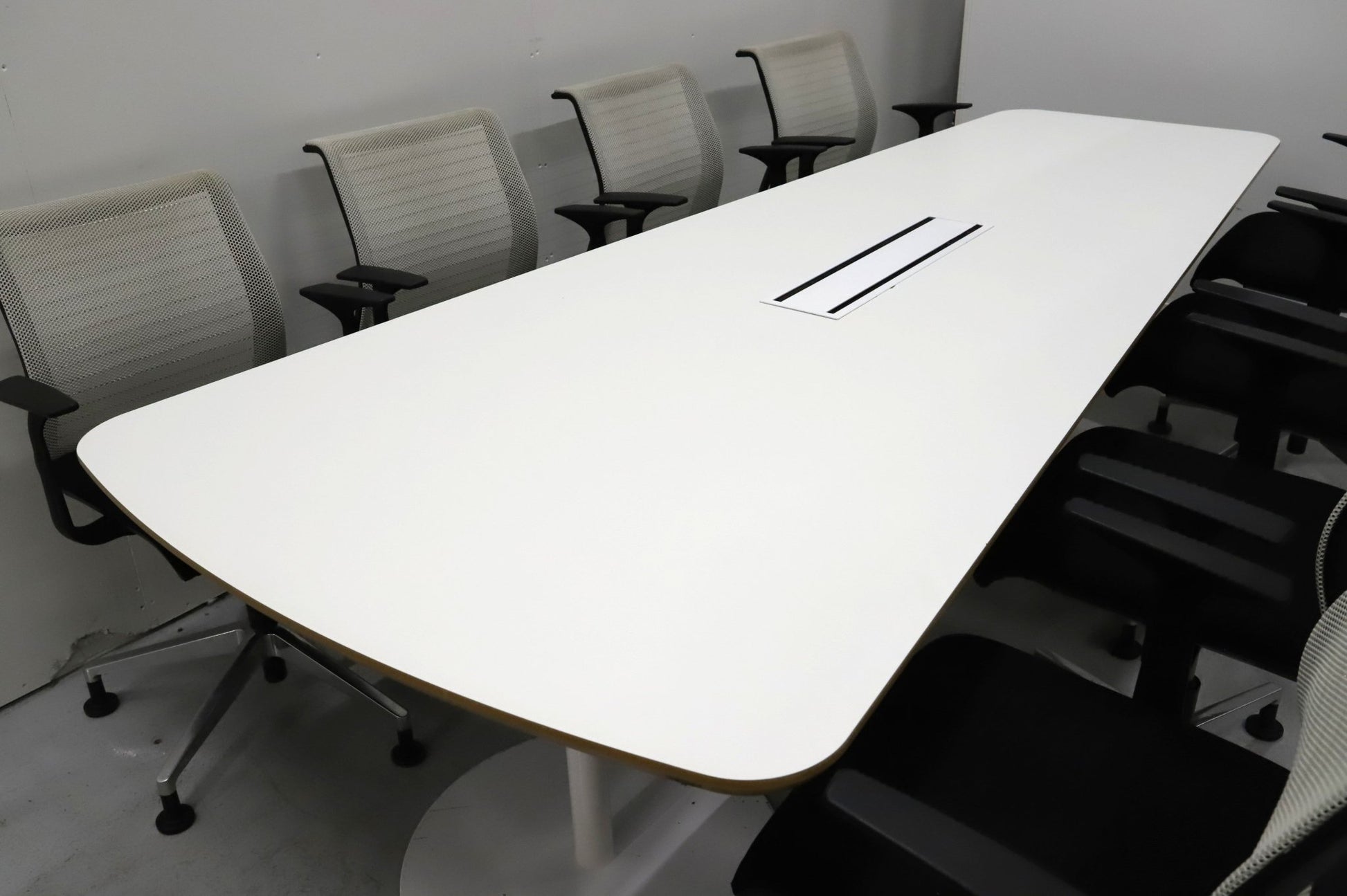 Steelcase Think - neuvotteluryhmä - Suomen Kalustekeskus