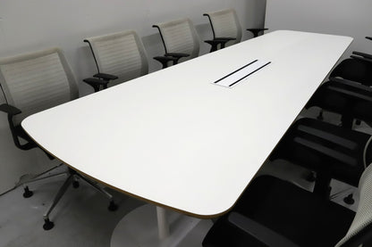 Steelcase Think - neuvotteluryhmä - Suomen Kalustekeskus