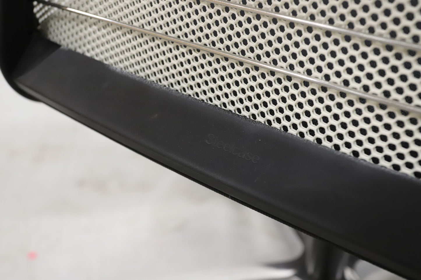 Steelcase Think - neuvotteluryhmä - Suomen Kalustekeskus