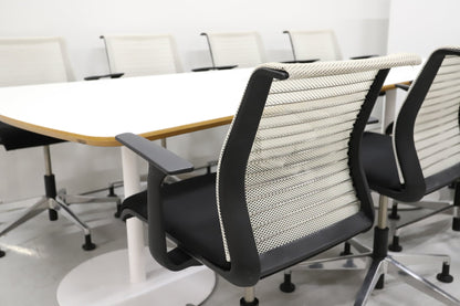 Steelcase Think - neuvotteluryhmä - Suomen Kalustekeskus