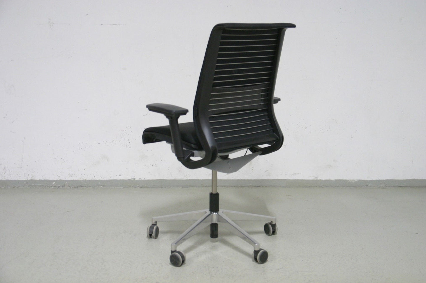 Steelcase Think työtuoli - Suomen Kalustekeskus