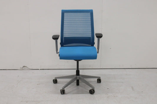 Steelcase Think työtuoli, turkoosi - Suomen Kalustekeskus