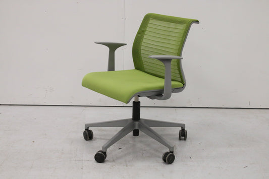 Steelcase Think työtuoli, vihreä - Suomen Kalustekeskus