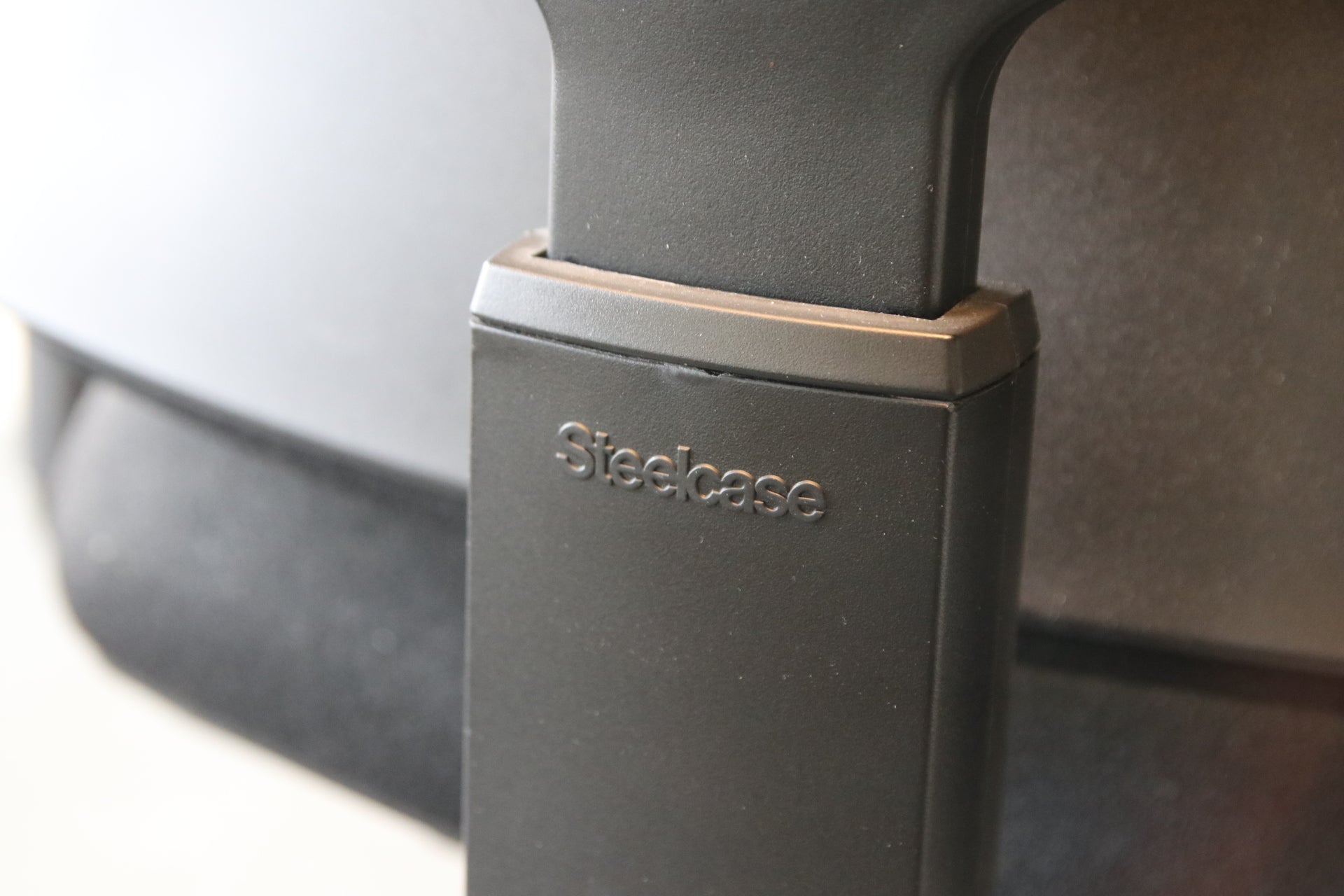 Steelcase työtuoli musta - Suomen Kalustekeskus