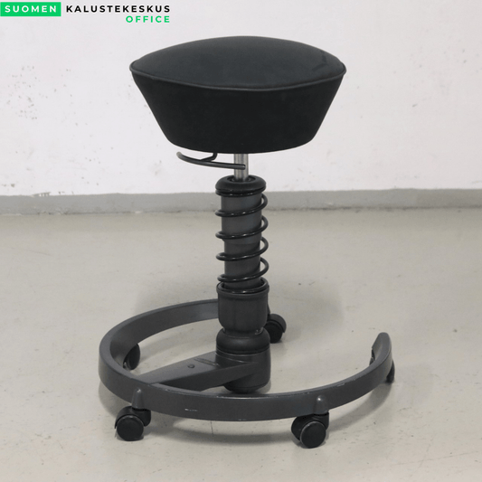 Swopper Aeris aktiivituoli pyörillä musta Alacantara - Suomen Kalustekeskus