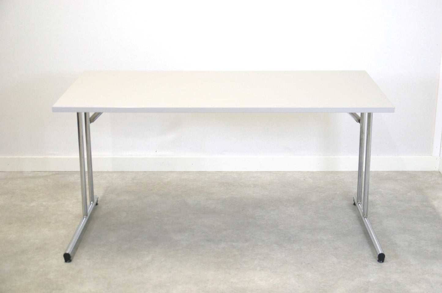 Taittojalkapöytä, 140cm x 70cm - Suomen Kalustekeskus