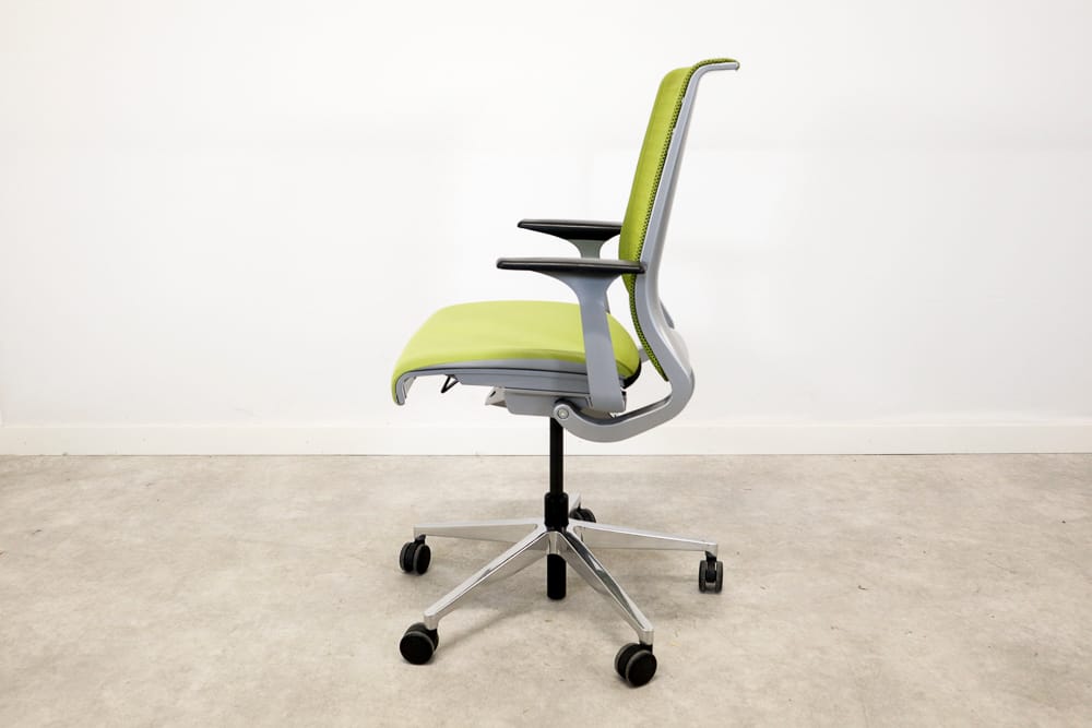 Think työtuoli - Suomen Kalustekeskus