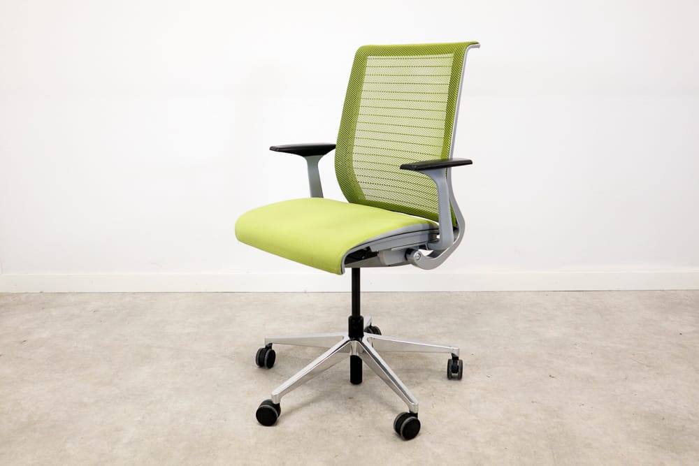 Think työtuoli - Suomen Kalustekeskus