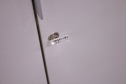 Thulema korkea valkoinen ovikaappi 197x80 - Suomen Kalustekeskus