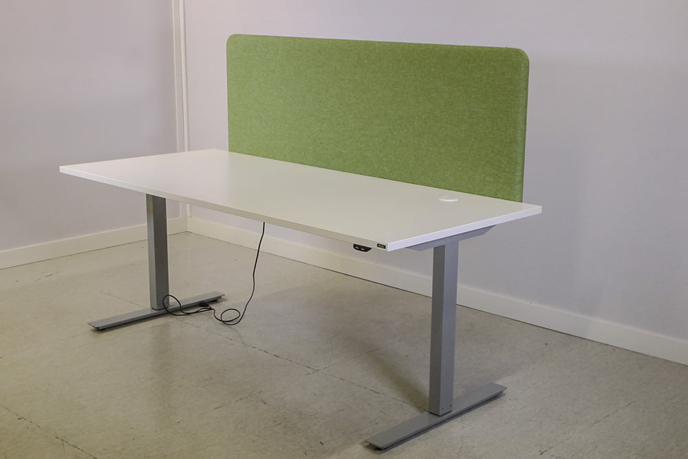 Top 530 pöytäseinäke 160 cm - Suomen Kalustekeskus