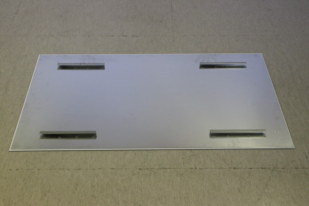 Tussitaulu 71x127cm - Suomen Kalustekeskus