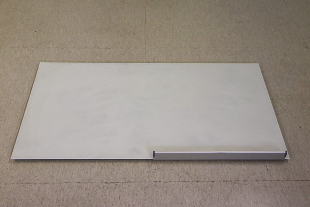 Tussitaulu 71x127cm - Suomen Kalustekeskus