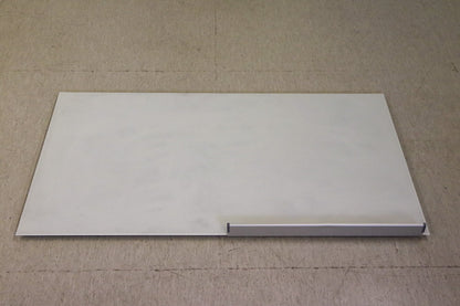 Tussitaulu 71x127cm - Suomen Kalustekeskus