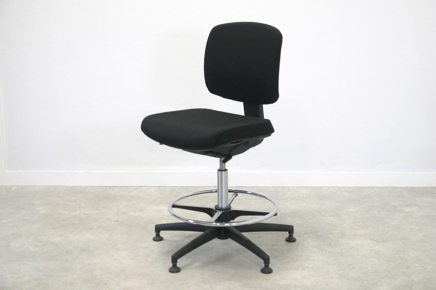 Työtuoli - Suomen Kalustekeskus