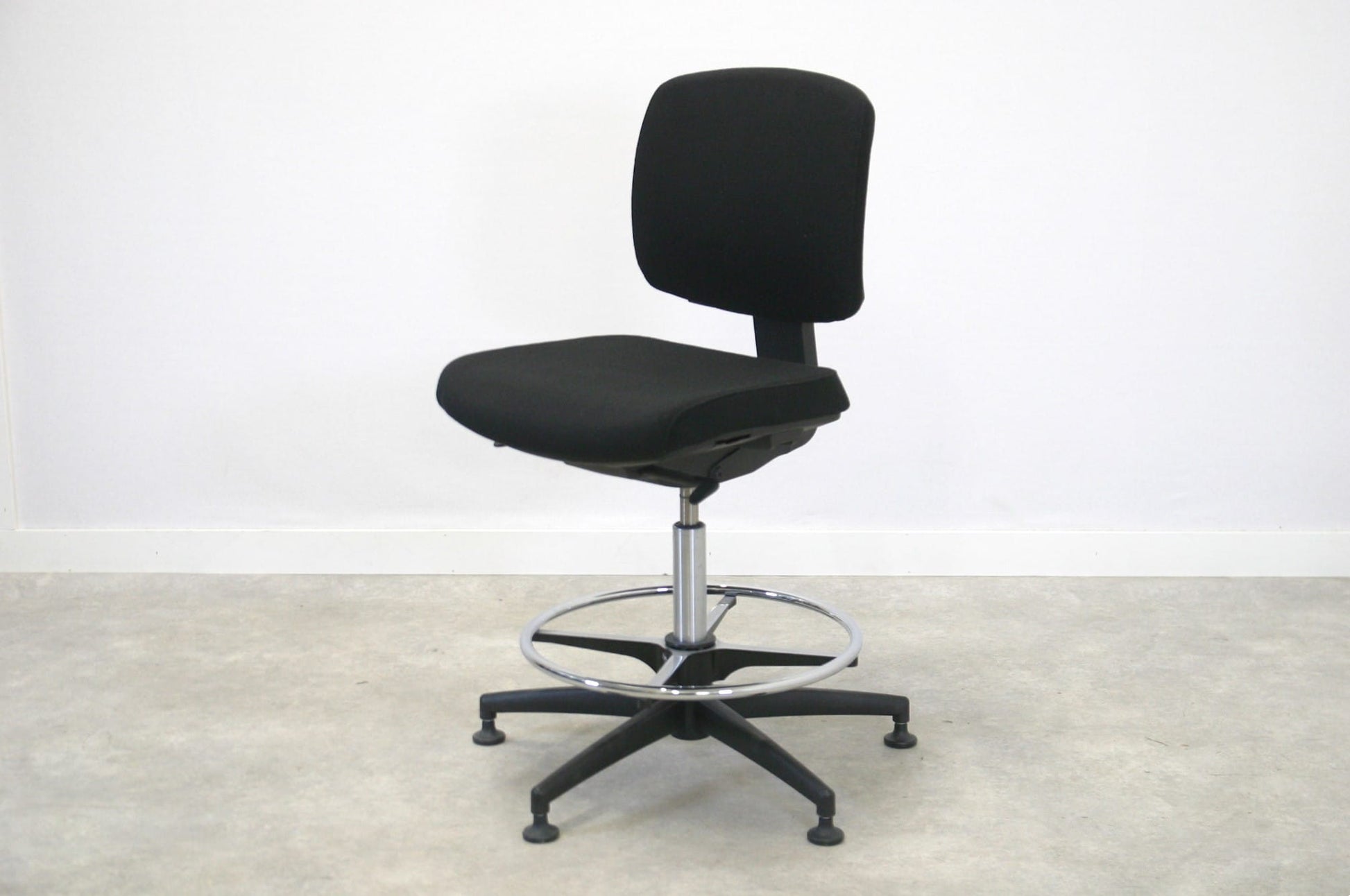 Työtuoli - Suomen Kalustekeskus