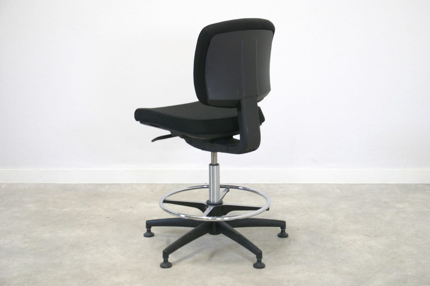 Työtuoli - Suomen Kalustekeskus