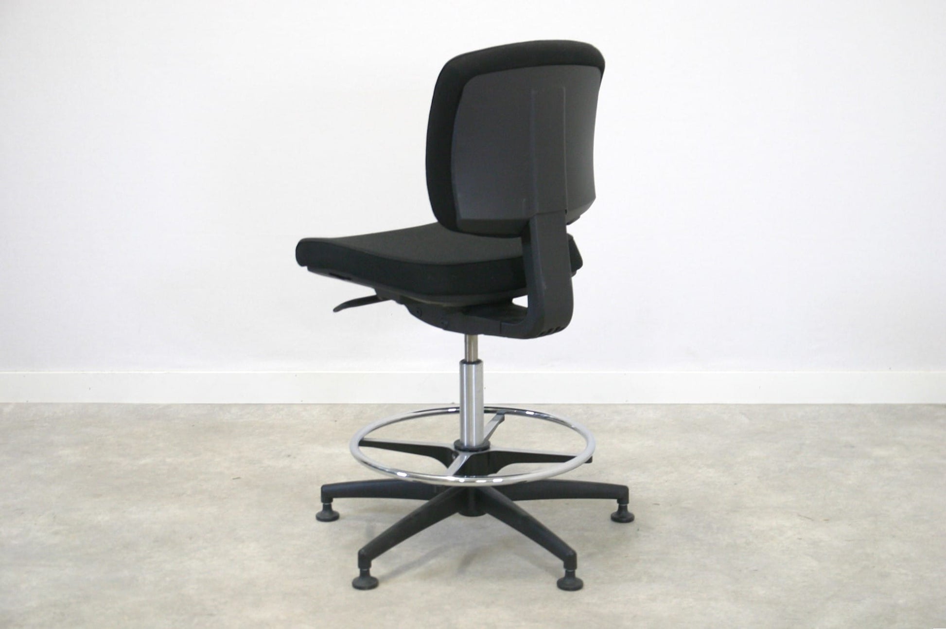 Työtuoli - Suomen Kalustekeskus