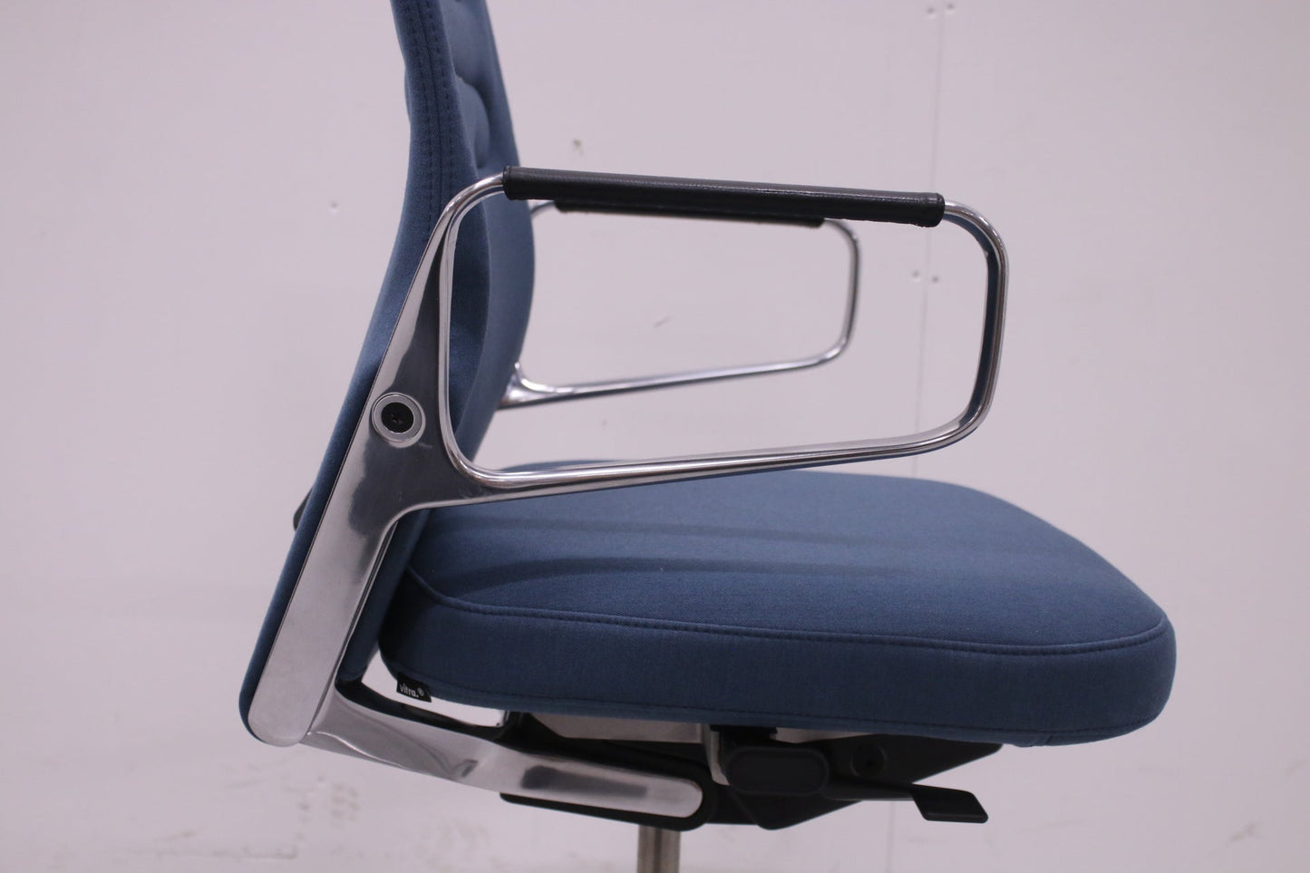 Vitra AC 5 Work - Designer - työtuoli - Suomen Kalustekeskus