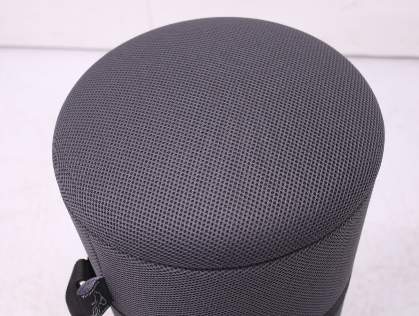 Wilkhan Stand - Up jakkara, musta - Suomen Kalustekeskus