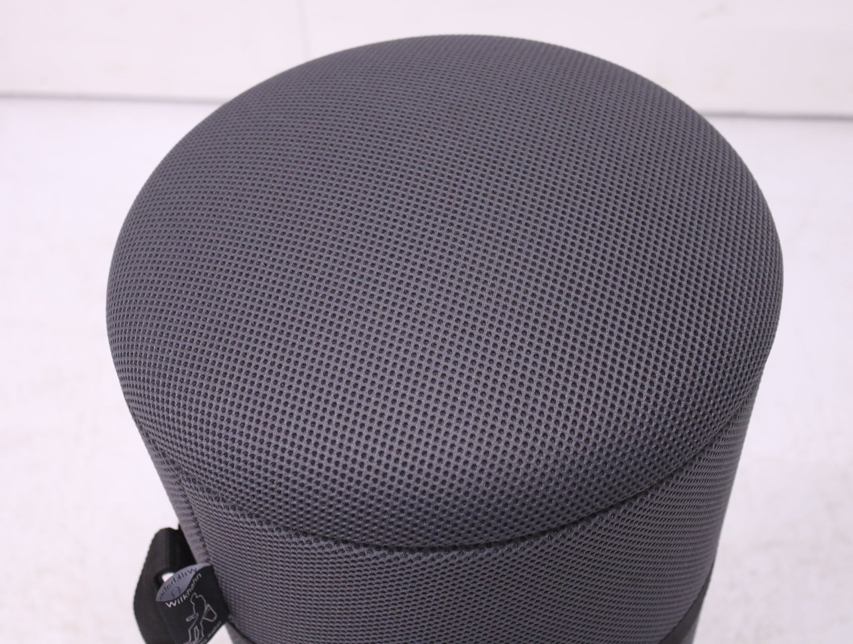 Wilkhan Stand - Up jakkara, musta - Suomen Kalustekeskus