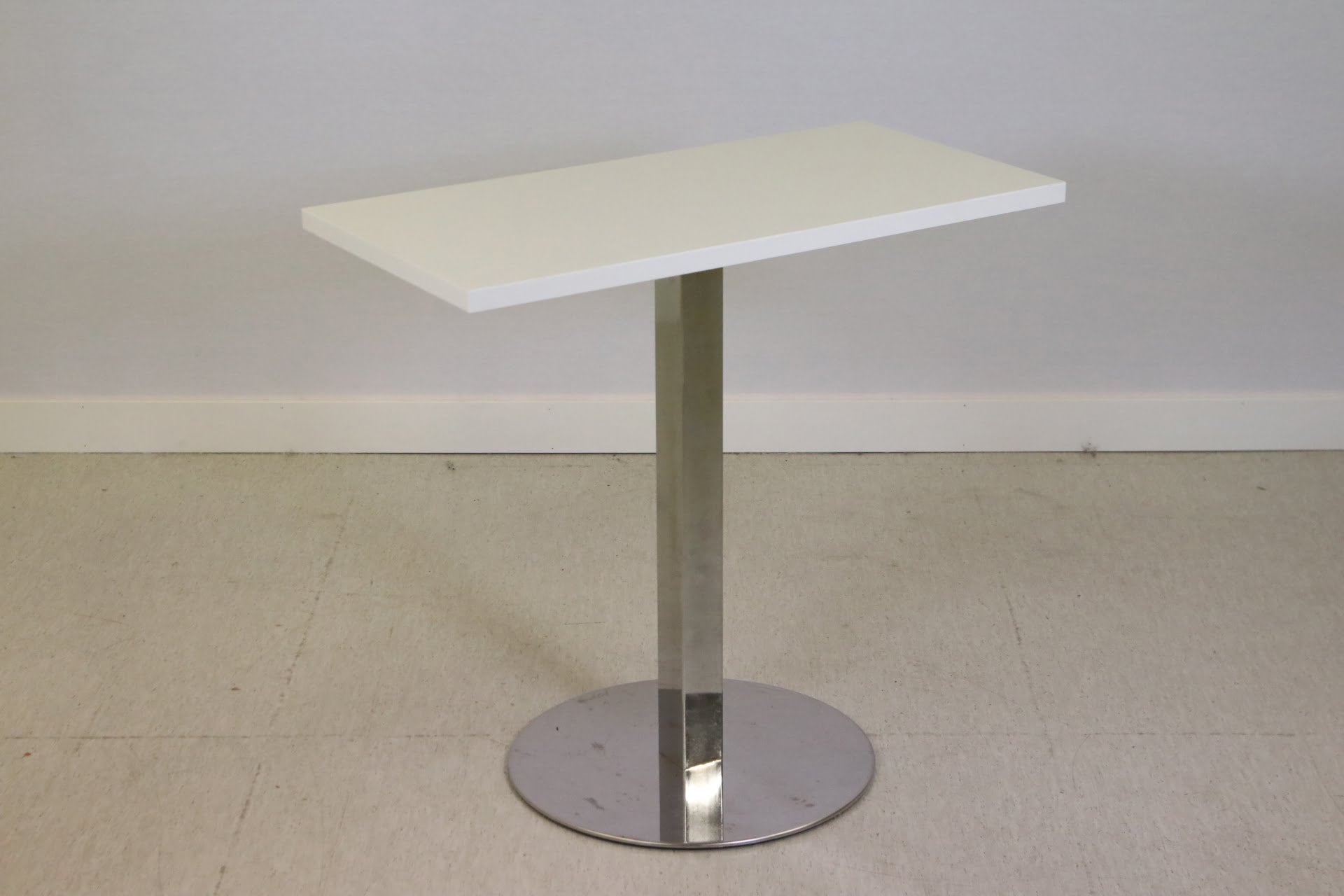 Yleispöytä - Suomen Kalustekeskus