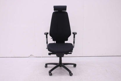 Ympäriverhoiltu Martela Logic 400 musta, uudelleenverhoiltu - Suomen Kalustekeskus