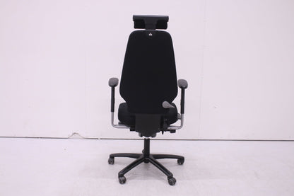 Ympäriverhoiltu Martela Logic 400 musta, uudelleenverhoiltu - Suomen Kalustekeskus